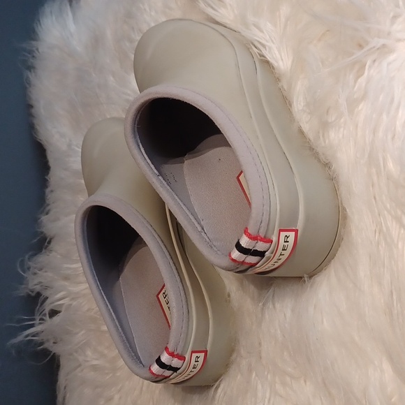 Hunter Clogs - Picture 15 of 16